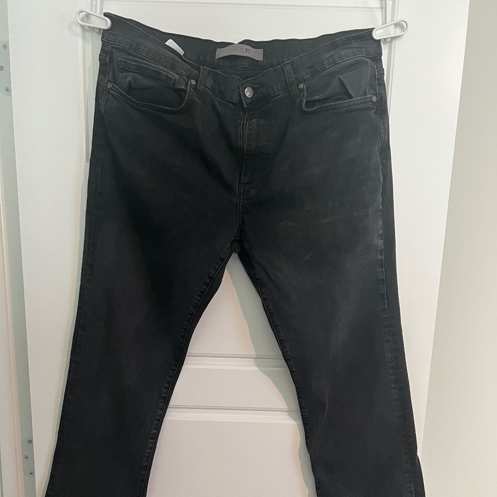Black pair of Joe’s Jeans slim fit 38w